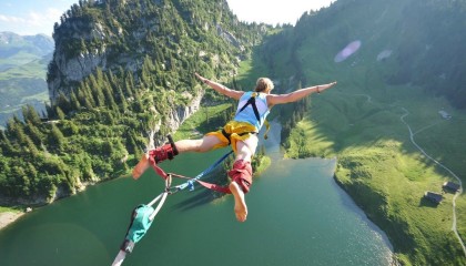 开云体育登录-迪马利亚天使降临，塞维利亚的冠军拼图与巴拉圭的叹息