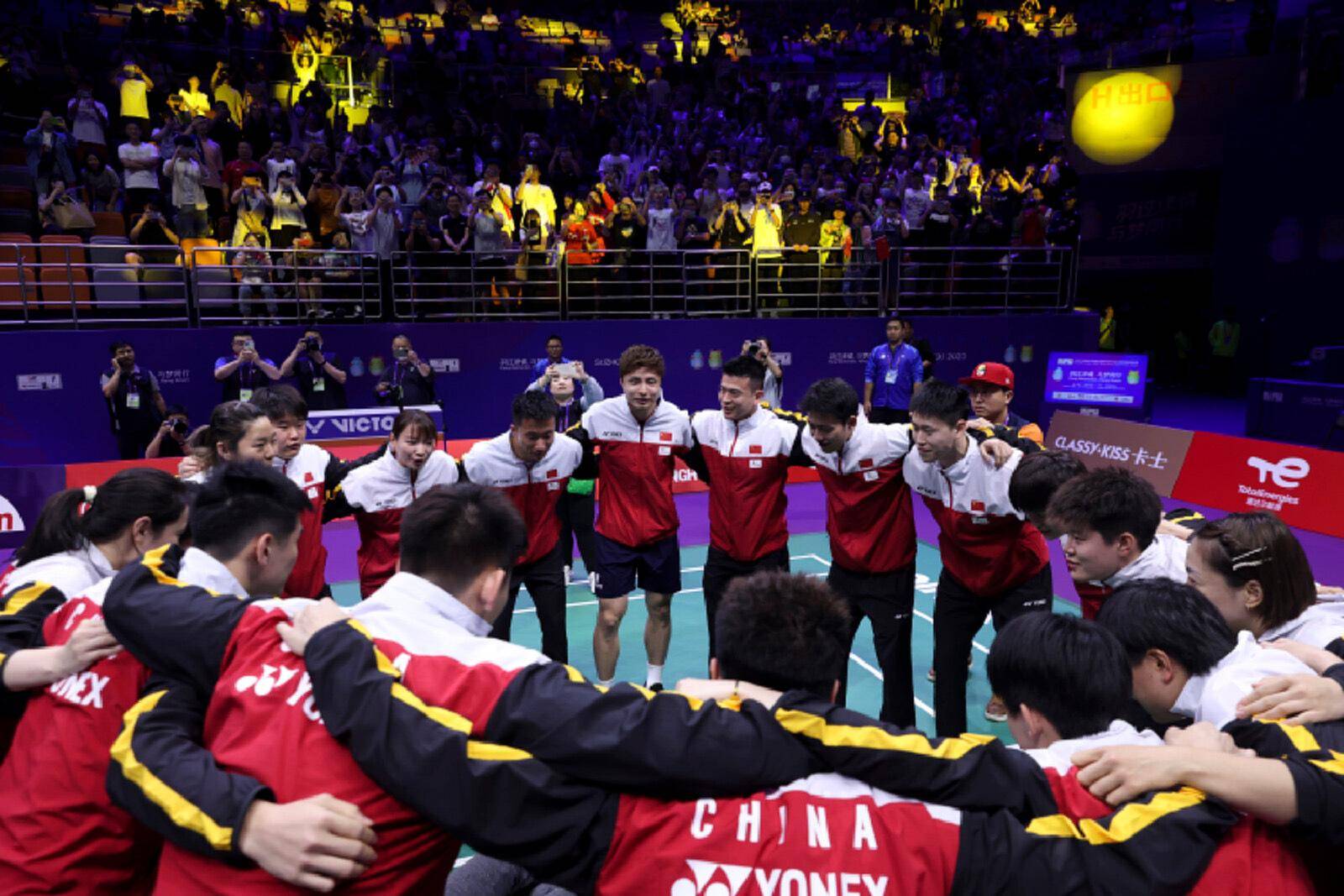 泰国队碾压德国队，安赛龙统治全场