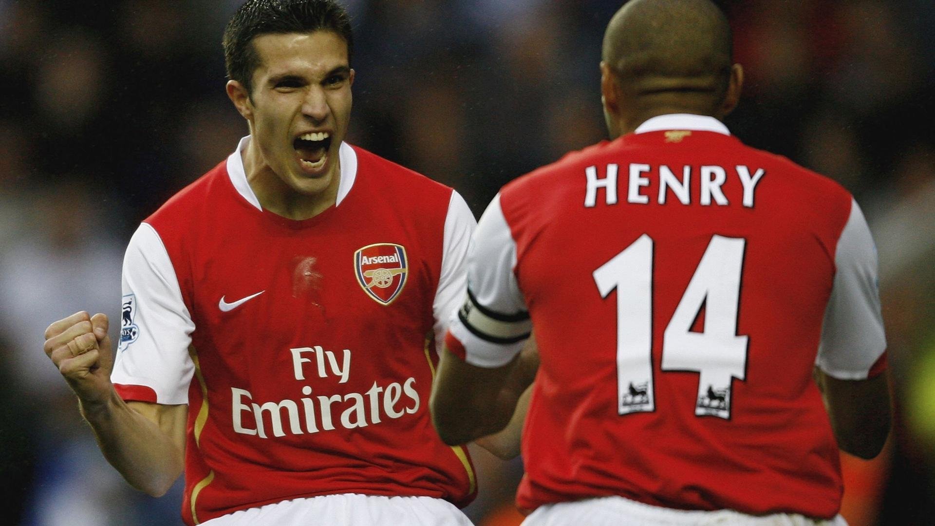 当皮克在诺坎普的阴影里微笑，一场胜利与一个时代的遥远回响