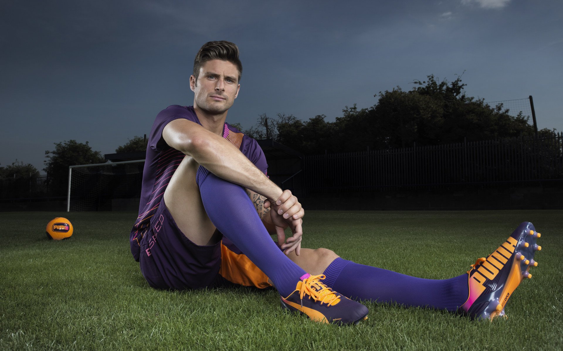 勒沃库森压哨击败伊拉克，伊萨克在欧冠淘汰赛接管比赛，足球，战争废墟上盛开的玫瑰