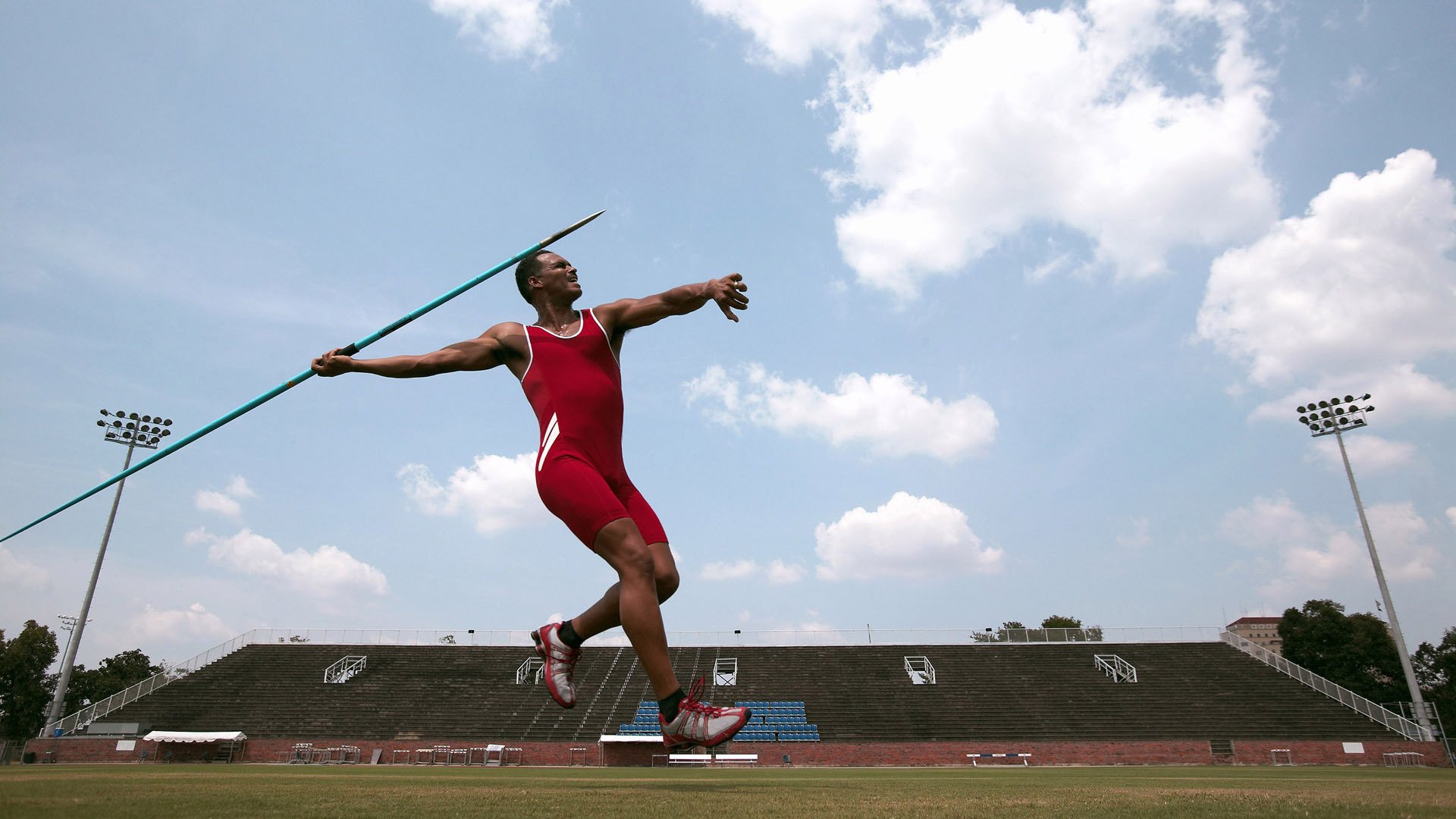 欧文单骑破辽军，天山脚下定乾坤
